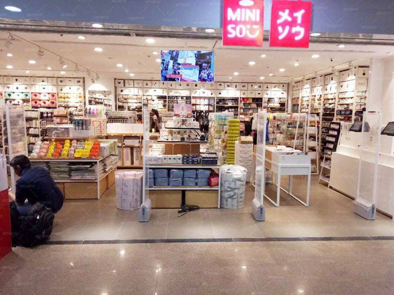 บูติก MINISO ติดตั้งประตูรักษาความปลอดภัย CuboM AM7806